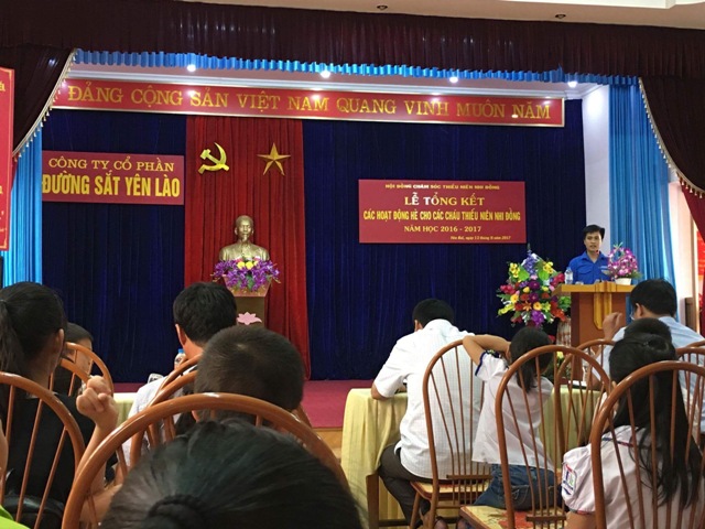 Đồng chí Nguyễn Ngọc Minh – Bí thư ĐTN Công ty báo cáo tổng kết hoạt động Hè năm 2017